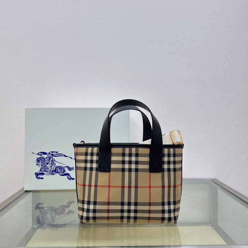 B**rry shopping bags